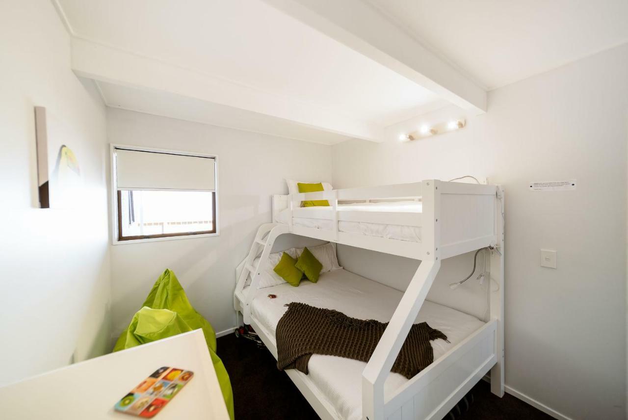 Central, Modern Loft Style Home - 2 Min Walk From Town 퀸즈타운 외부 사진